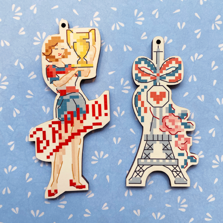 2 jolies breloques «Les jeux de Paris»