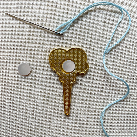 Needle Minder « My pair of scissors »